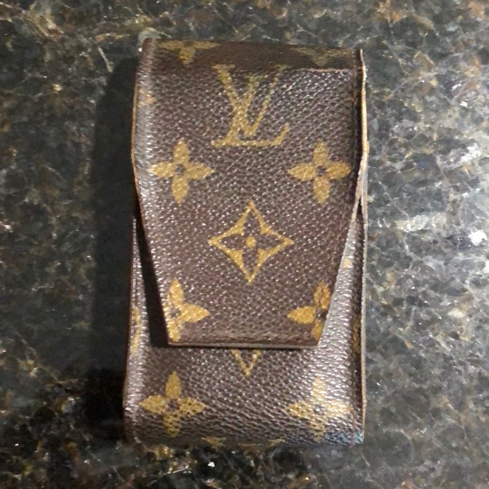 Cigarette case/lipstick holder